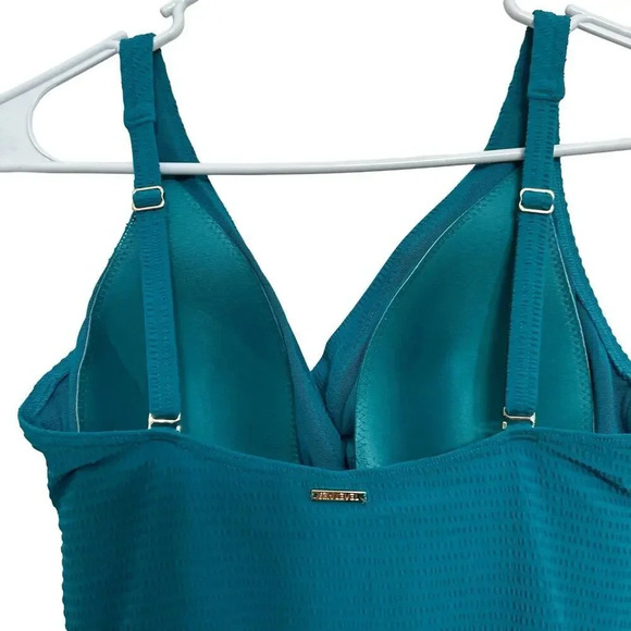 Sea Level NWT’s Honeycomb Cross Front One Piece. Size 6 - Picture 3 of 9